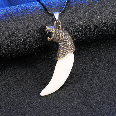 Men Antique Wolf Fang Tooth Pendant Necklace Vintage Wolf Tooth Dragon Alloy Pendant Necklace Fashion Jewelry gift freeshipping - Wolfmall